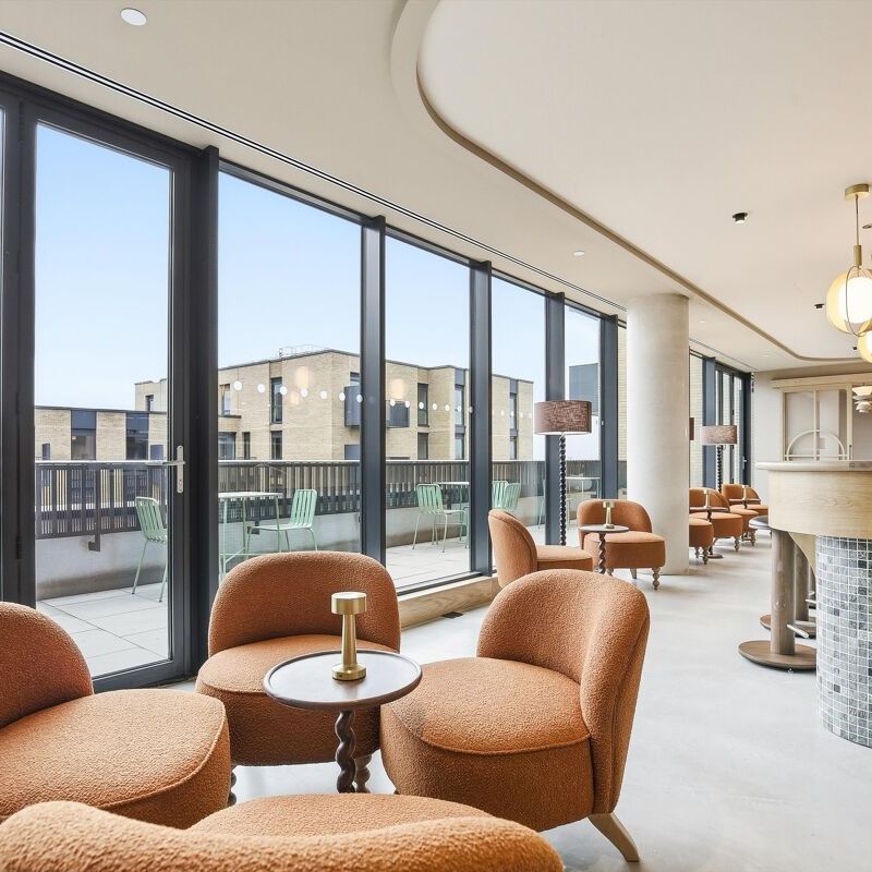 Knight Frank are delighted to present Kew Curve – A Fresh Take on Riverside West London Living.<br /><br />Brand New |Concierge |Gym| Co-Working Area |Meeting Room| Resident’s Lounge| Pet Friendly| - Photo 1