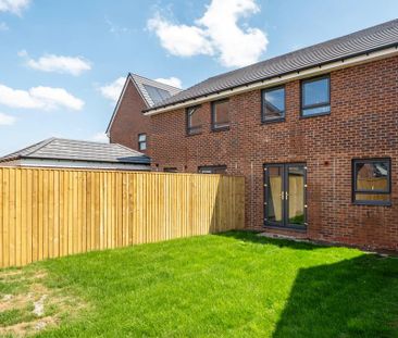 3 bedroom semi-detached house to rent - Photo 2