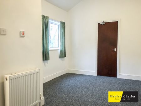 1 Bedroom Flat For Rent - Photo 2