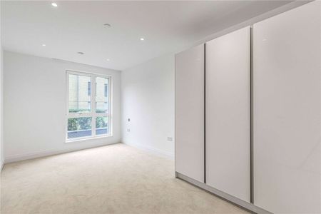 A modern one bedroom apartment on Teddington Riverside. - Photo 2