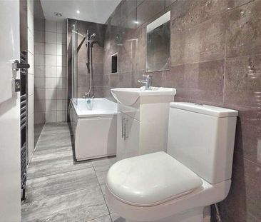 Broadway, Bexleyheath, DA6 - Photo 3