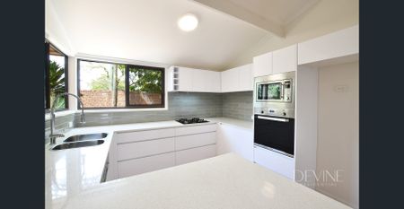 Stunning Townhouse with Oversized Courtyard - Photo 3