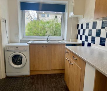 Price £550 pcm - Available 12/03/2025 - Unfurnished - Photo 4