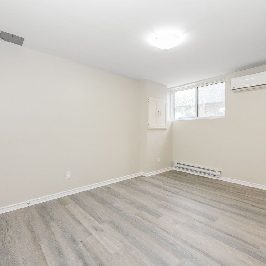 For Lease - 146 Rothesay Drive Unit# B, Kanata, Ontario - Photo 1