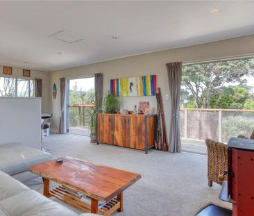 Spacious and versatile home - Photo 1