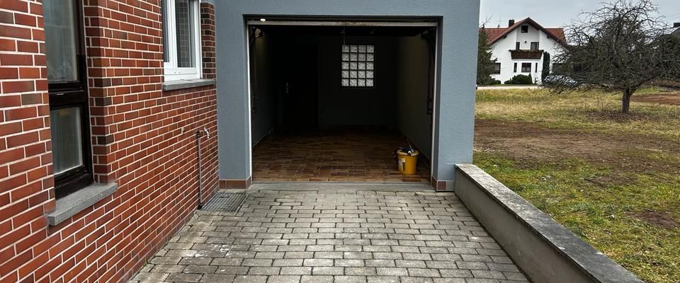 Kernsanierte 4-ZimmerEG-Whg, mit Terrasse, eigenem Garten, Garage - Foto 1