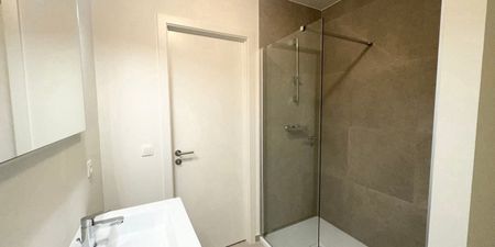 Appartement te huur in Sint-Lambrechts-Woluwe voor € 1.875 met 2 slaapkamers - Foto 2