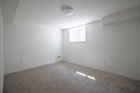 For Lease - 158 Hillcrest Road Unit# Lower, Port Colborne, Ontario - Photo 2