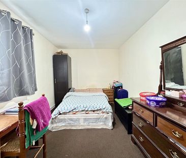 2 Bedroom Apartment To Let - Photo 4