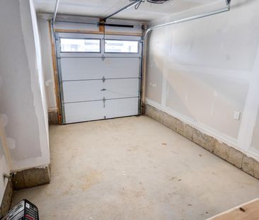 For Lease - 5947 Saigon Street, Mississauga, Ontario - Photo 1