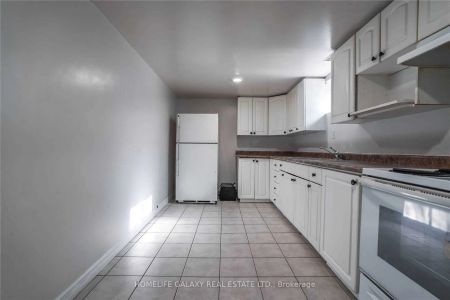 Detached Home For Lease | E8430244 - Photo 5