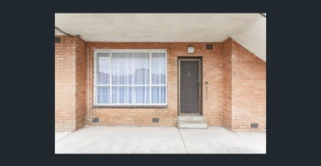 Renovated - Ground level 2 Bedroom Apartment with Off street parking space - Photo 5