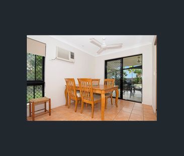 Spacious Family Home in Quiet Location! - Photo 3