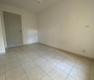 « AVIGNON EM - T3 61M² AVEC TERRASSE ET PLACE DE PARKING PRIVATIVE » - Photo 3