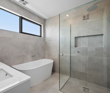 Modern Comfort and Architectural Precision - Photo 5