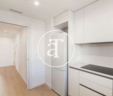 2-bedroom apartment for rent with study and balcony in Badalona - Photo 6