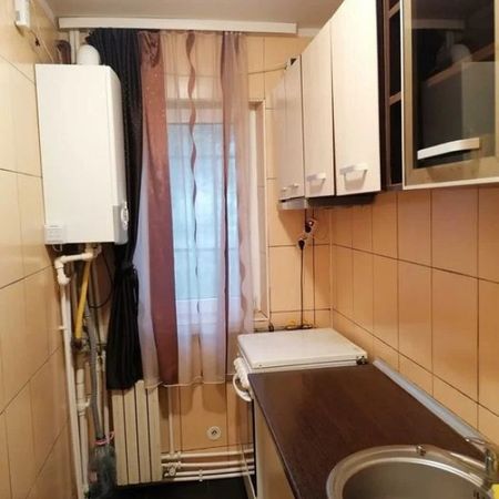 2 camere in zona Girocului - Fotografie 3