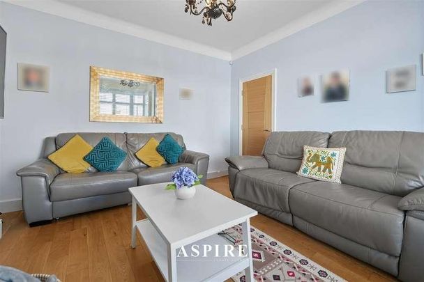 Park Lane, Southend-on-sea, SS1 - Photo 1