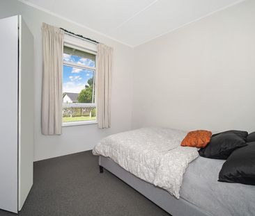 Cute Cottage in Otahuhu - Photo 1