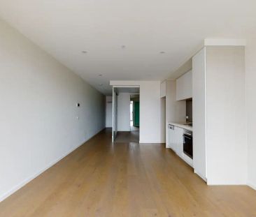 “Luxurious 1-Bedroom Apartment with Open Plan in Footscray” - Photo 4