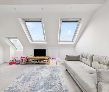 5 bedroom detached house to rent - Photo 1