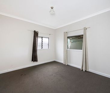 Character Home in Great Location! - Photo 5