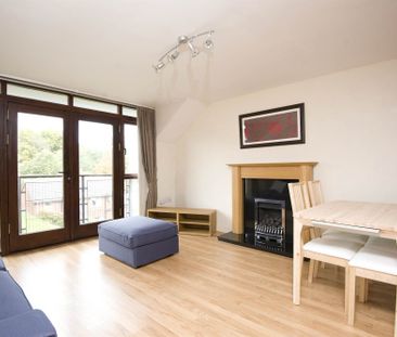 18 Castlehill Place, 607 Upper Newtownards Road, BELFAST, BT4 3LQ - Photo 3