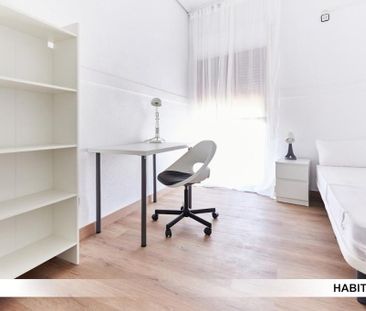 Calle Juan de Ledesma, Sevilla, Andalusia 41006 - Photo 2