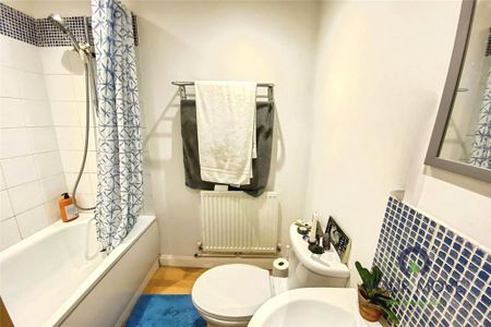 1 bedroom flat to rent - Photo 4