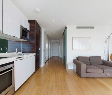 Studio flat located in Ontario Tower, E14 - Photo 1
