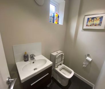 Rolleston Drive, Nottingham - Photo 2