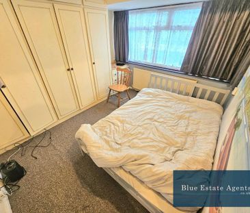 4 bedroom semi-detached house to rent - Photo 1