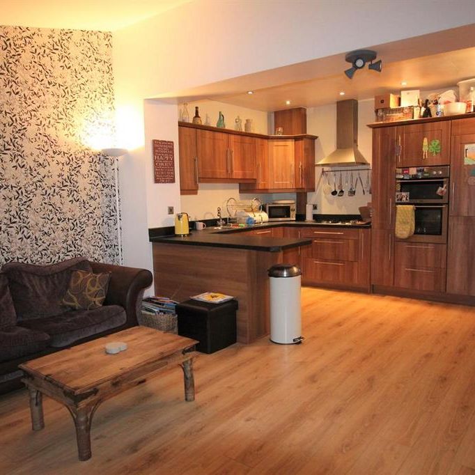 3 bedroom terraced house to rent - Photo 1