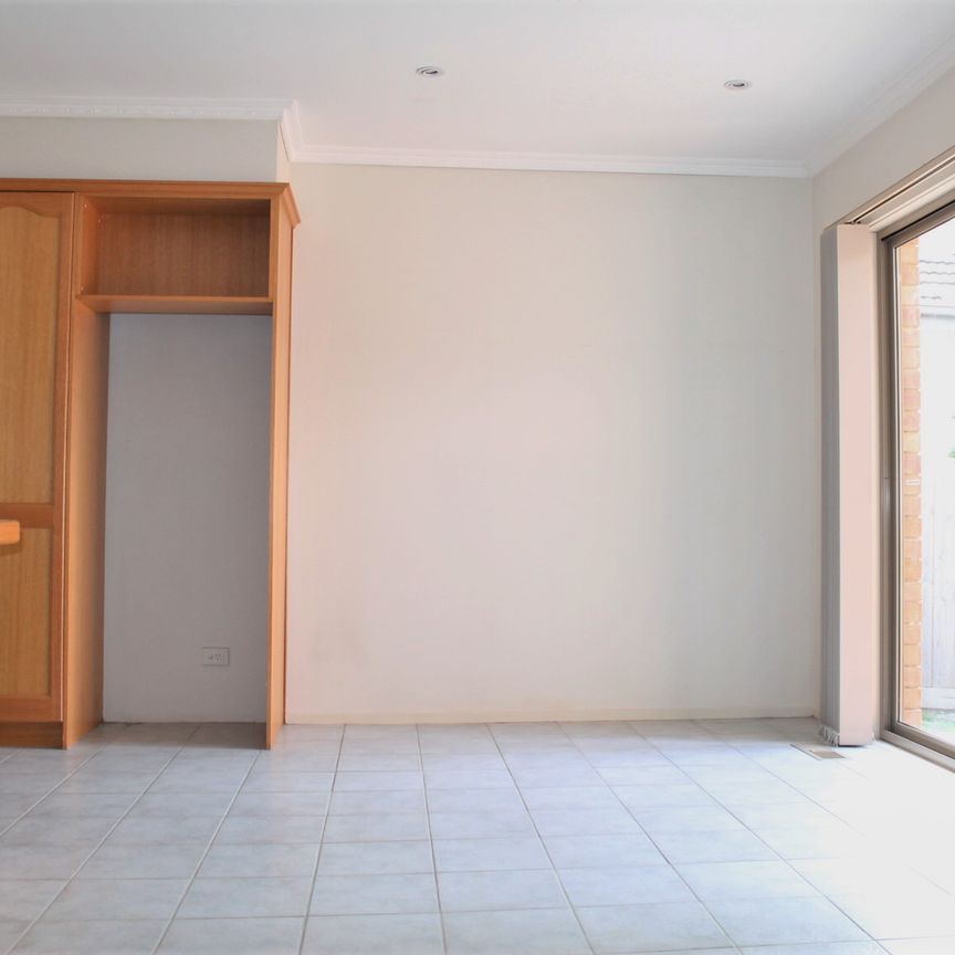 13 Ford Street, Ringwood VIC 3134 - House For Rent | Domain - Photo 1