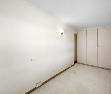 Family Living Between City & Sea - Photo 1