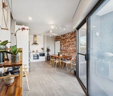 Modern Unfurnished Townhouse in Prime West Perth Location - Photo 1