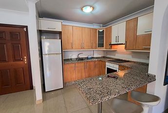 Se alquila en La Camella apartamento de 1 dormitorio