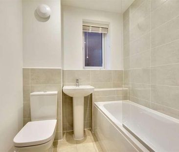 Goshawk Close, Calverton, Nottingham - Photo 5