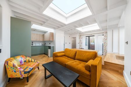 Elms Road, Clapham, London, SW4 - Photo 2
