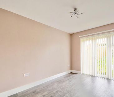 2 bedroom semi-detached bungalow to rent - Photo 2