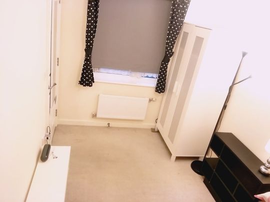 Room in a Shared House, Liverpool Street, M6 - Photo 1