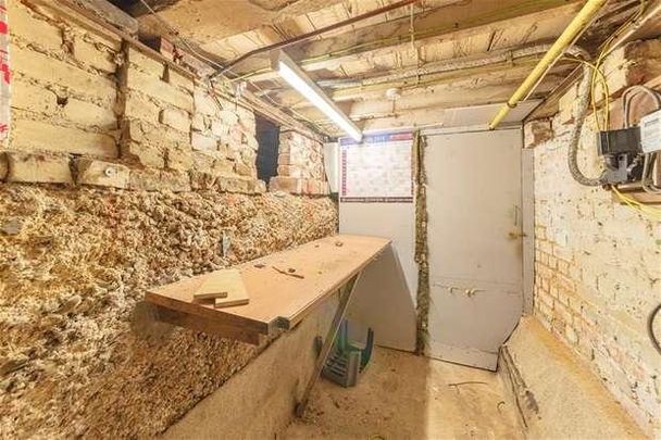 Meanley Road, London, E12 - Photo 1