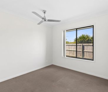 Moden Fully Fenced Family Home - Photo 3