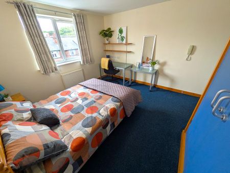 1 bedroom in a house share to rent - Photo 5