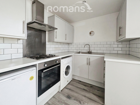 1 bedroom flat to rent - Photo 2