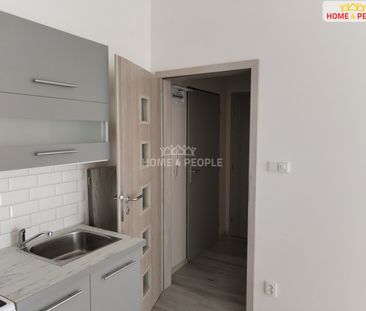 Pronájem bytu 1+kk a garsoniéry 37 m², Slepá 795, Milovice Mladá - Photo 3