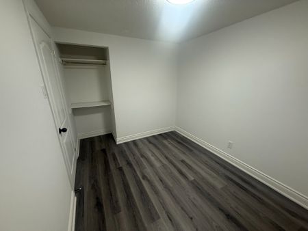 For Lease - 129 Lent Crescent, Brampton, Ontario - Photo 4