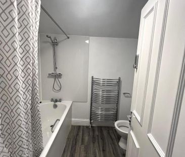 6 bedroom semi-detached house to rent - Photo 6