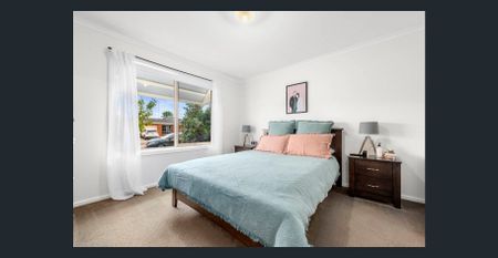 Beautifully Maintained 3-Bedroom Home - Photo 2