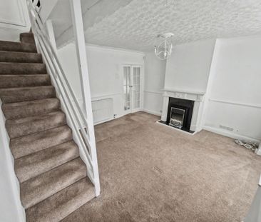 2 bedroom semi-detached house to rent - Photo 3